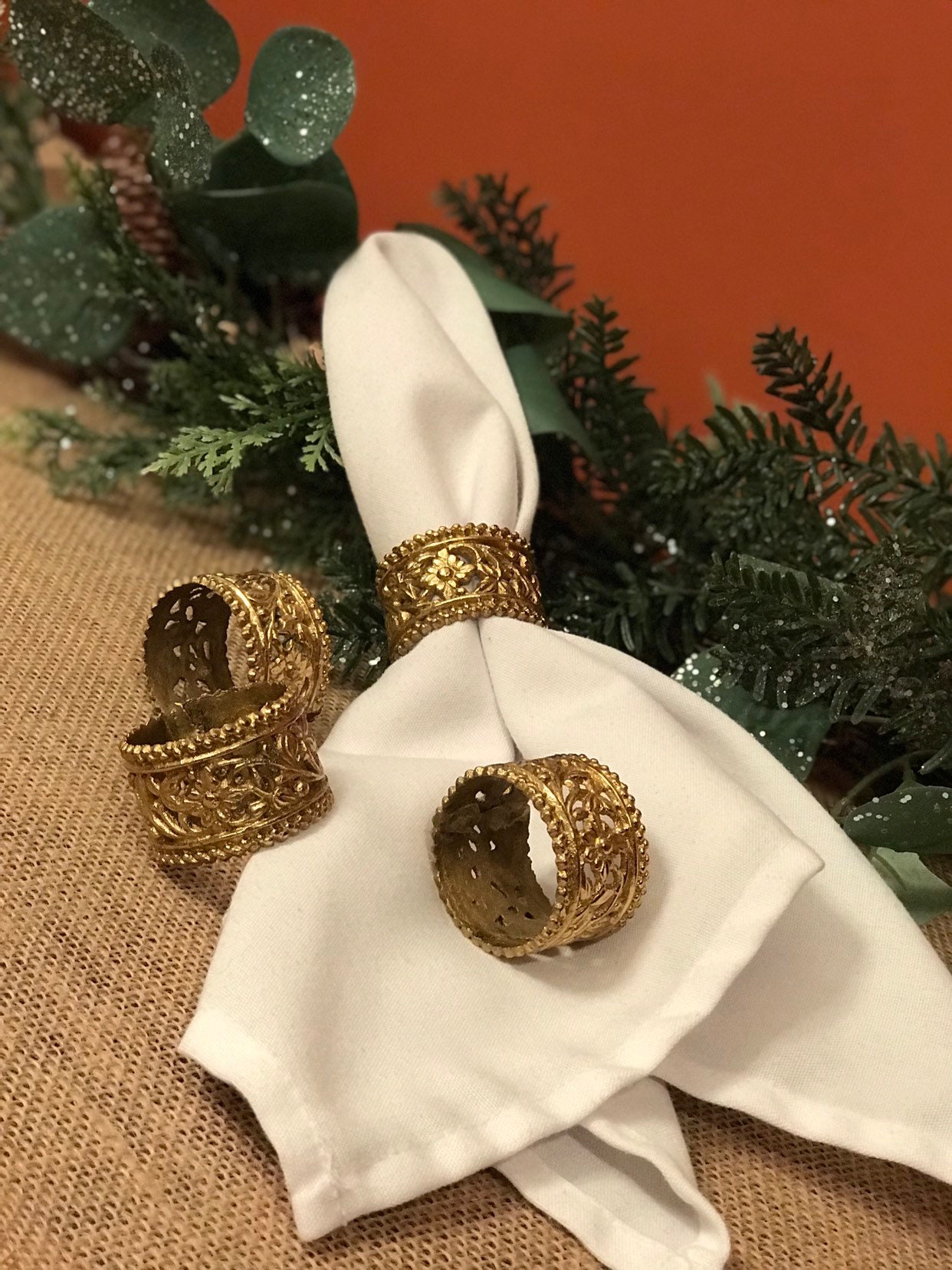 Vintage Pierced Brass Napkin Rings, 4 piece set ornate Napkin rings
