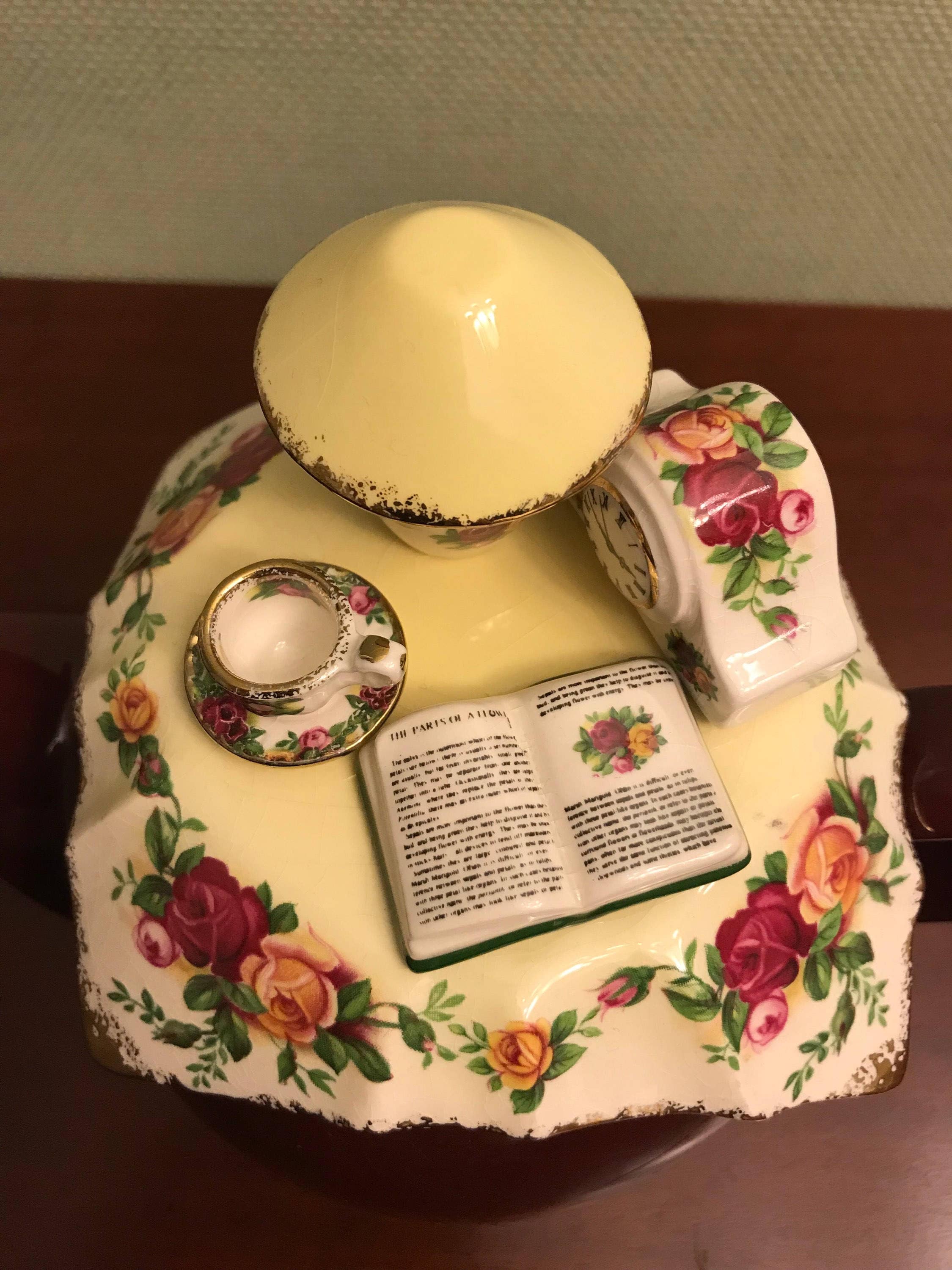 Vintage Teapot, Old Country Roses Teapot, Prince Albert Teapot, Mini