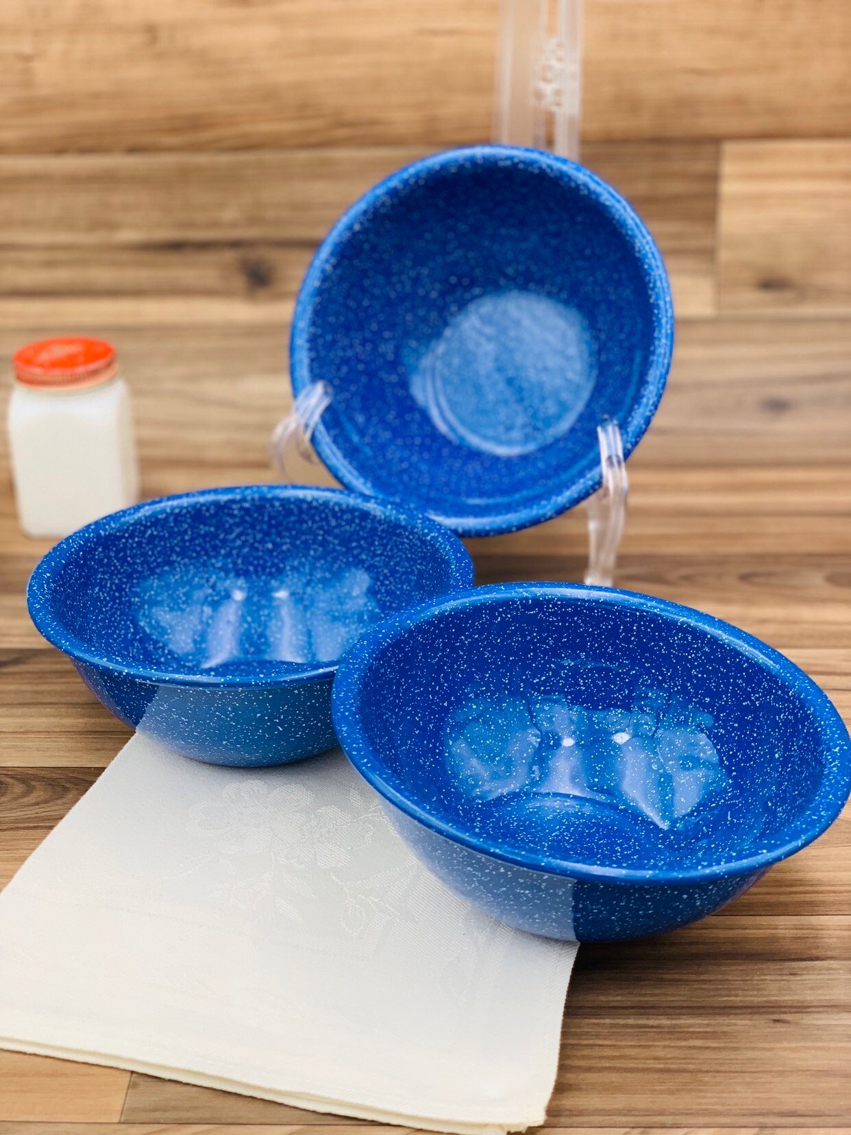 Vintage Graniteware Bowl set, 3 Enamelware Bowls, cabin dishes