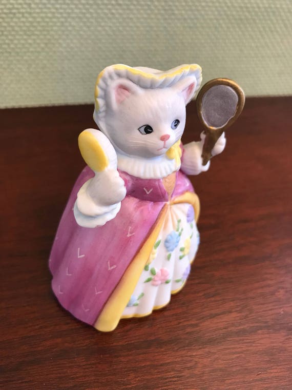 Kittyさまリクエスト　ジェル　キャビテーション Kitty Cucumber - Kitty and J.P. Buster - Kitty in School Outfit