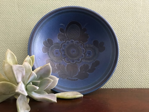 Mid Century Ceramic mini bowl Signed by artist Willy Kagel Jr, West Germany Art Ceramics, Rare wall art, Blue Floral Folk Art ceramics