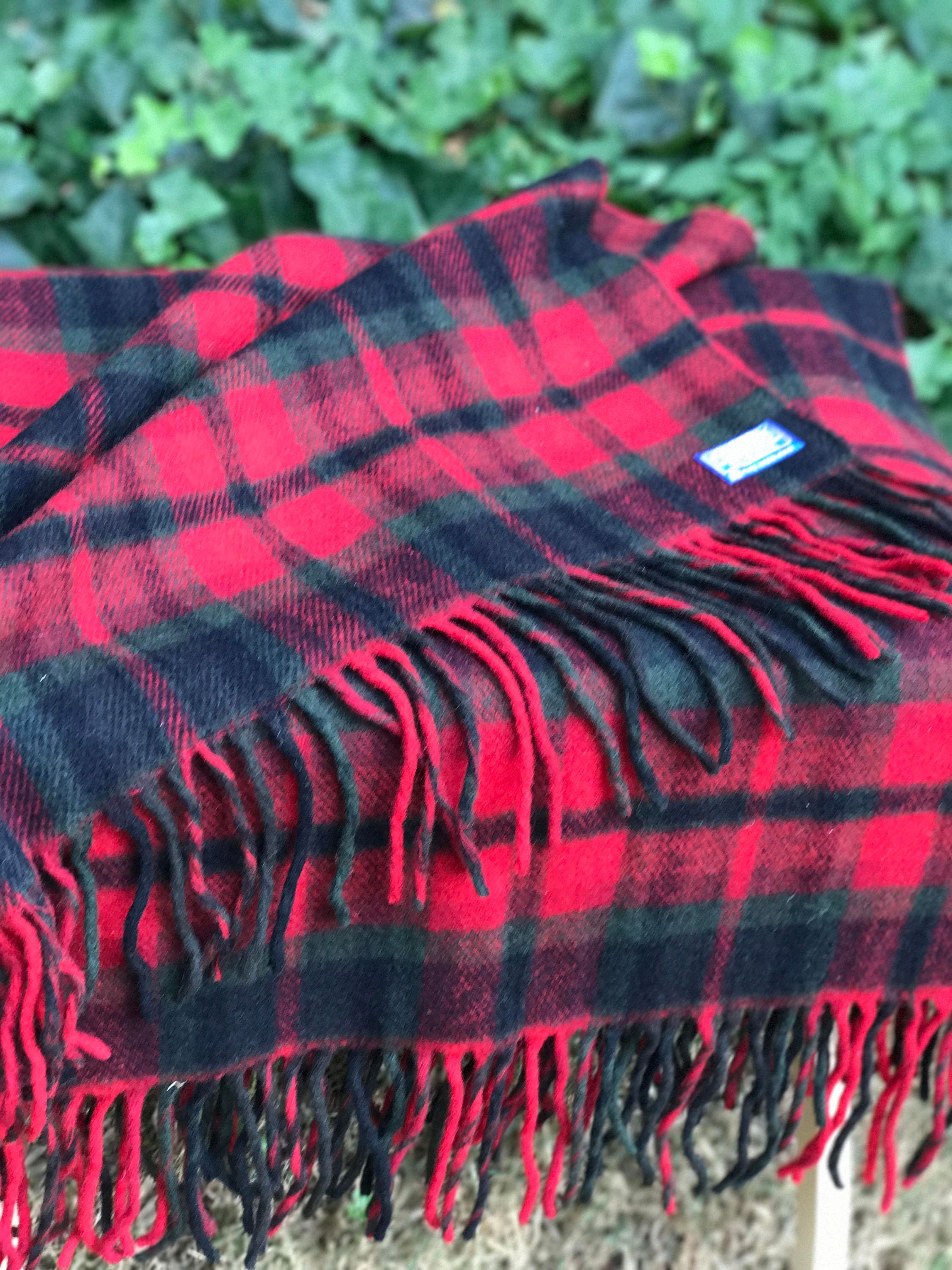 Vintage Pendleton Blanket, Highland Plaid Blanket, Pendleton Robe in a Bag, Red plaid wool
