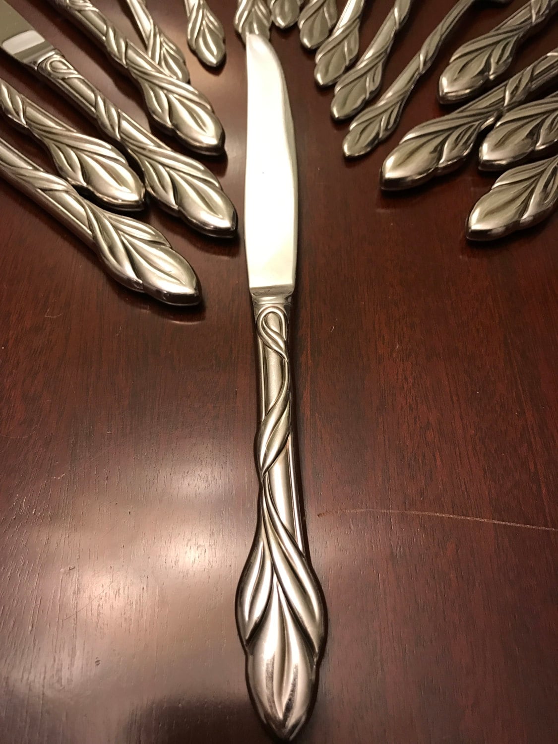 Oneida Eden stainless flatware Replacement Knives, elegant Hard to find