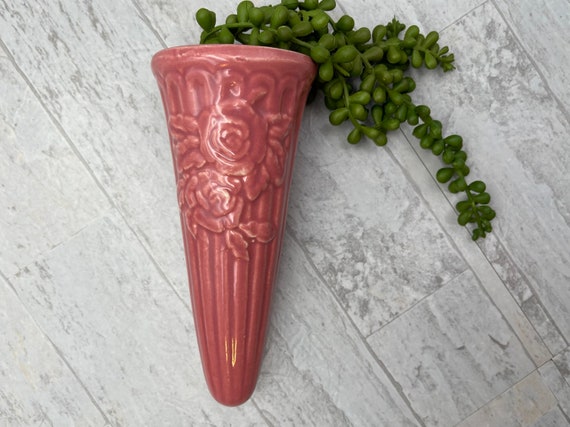 Vintage wall vase, ceramic pink pottery made in USA collectible