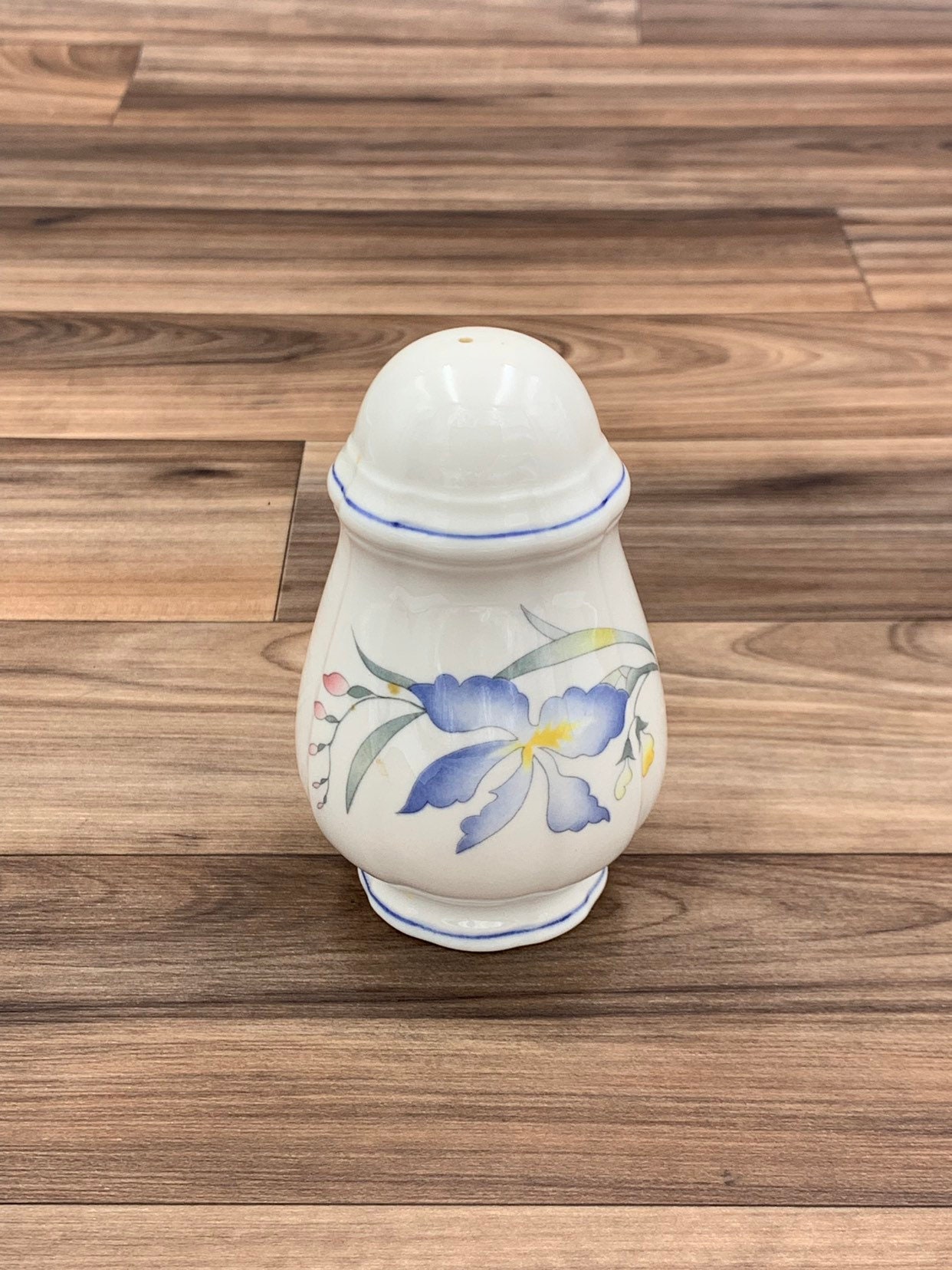 Vintage Replacement Salt Shaker Floral Villeroy and Boch Riviera Porcelain