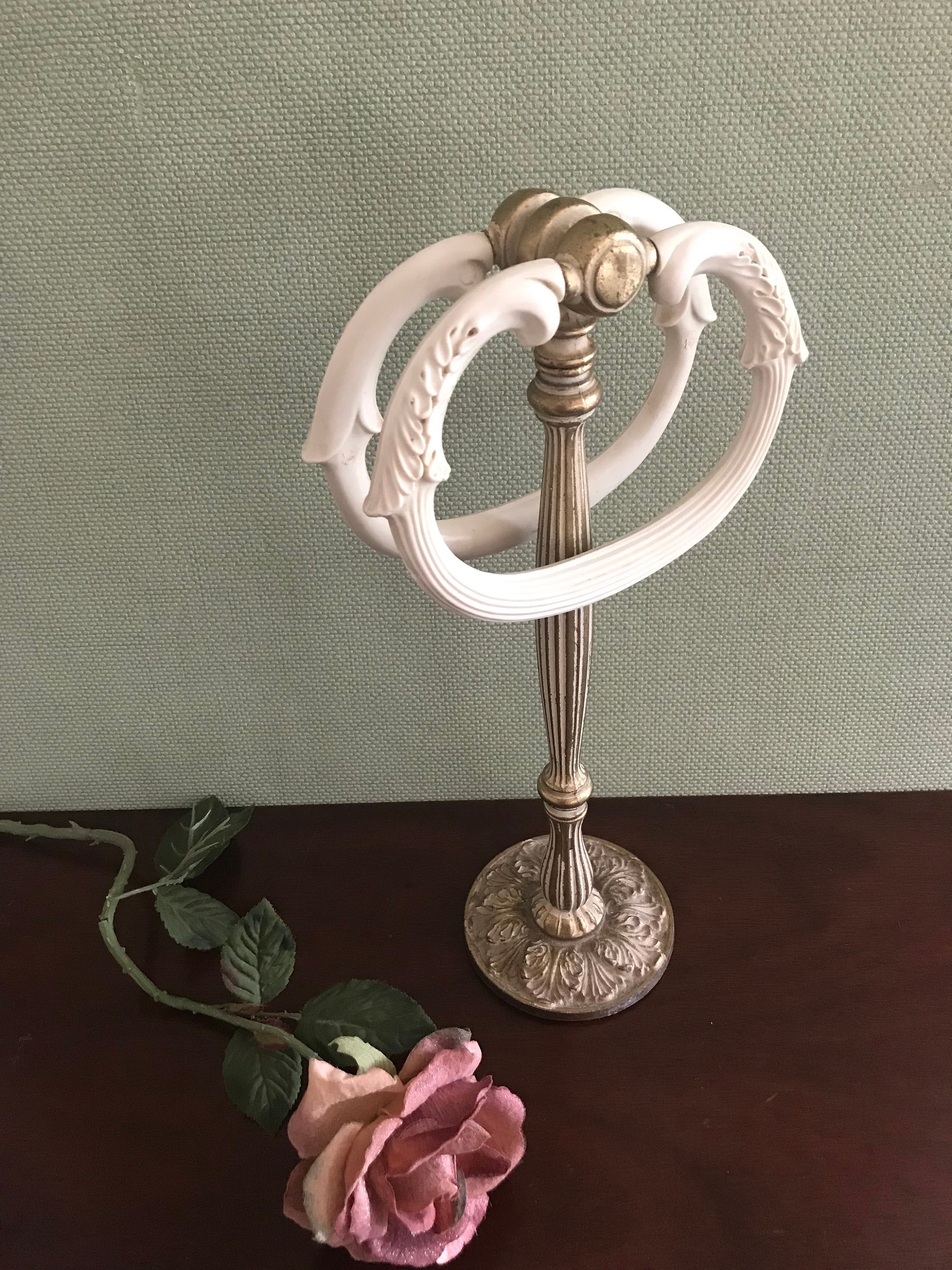 Vintage Guest towel Holder, double ring freestanding towel holder