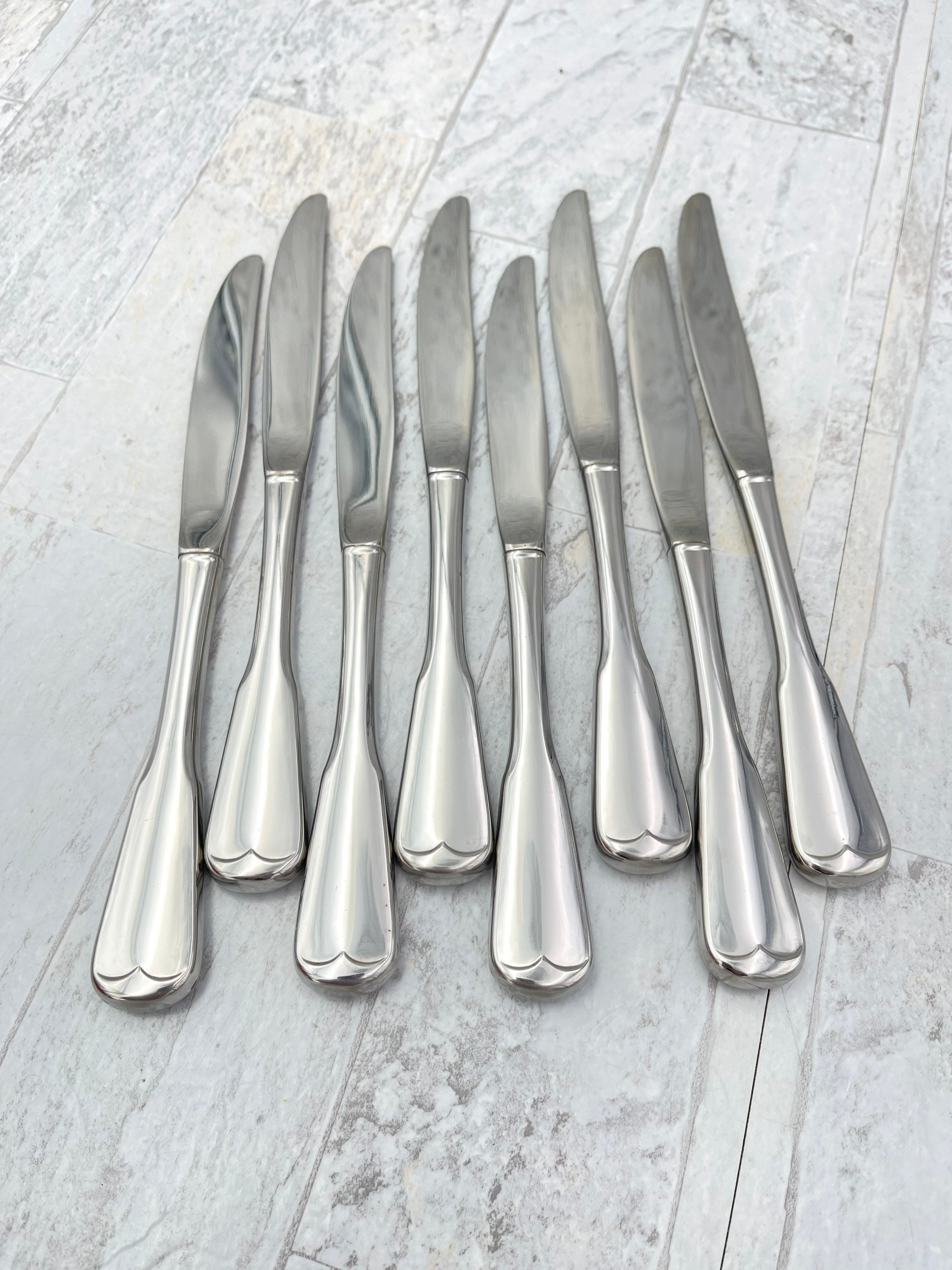 Oneida Stainless Flatware set, Plymouth Rock, Service for 8 in Storage