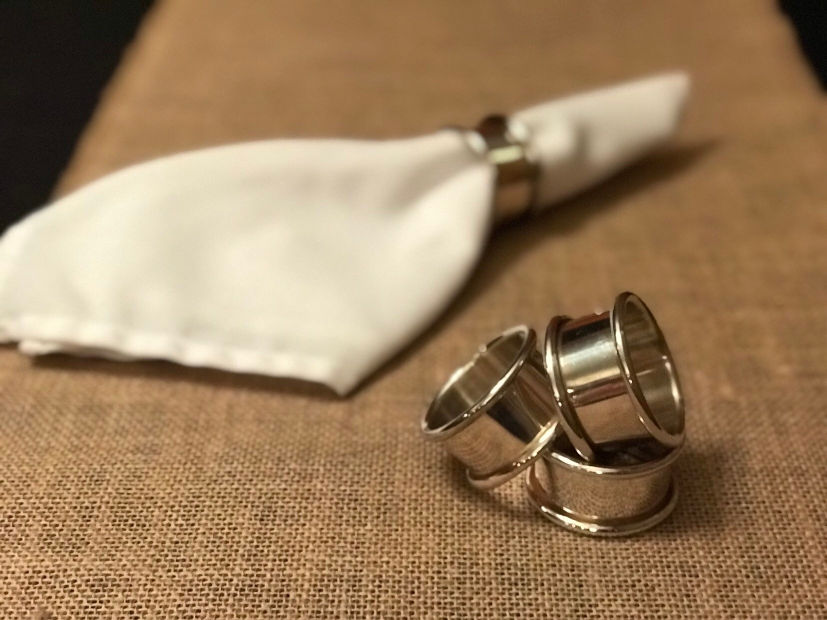 Vintage Silver plated Napkin Rings, Rolled rim Napkin rings, 4 piece