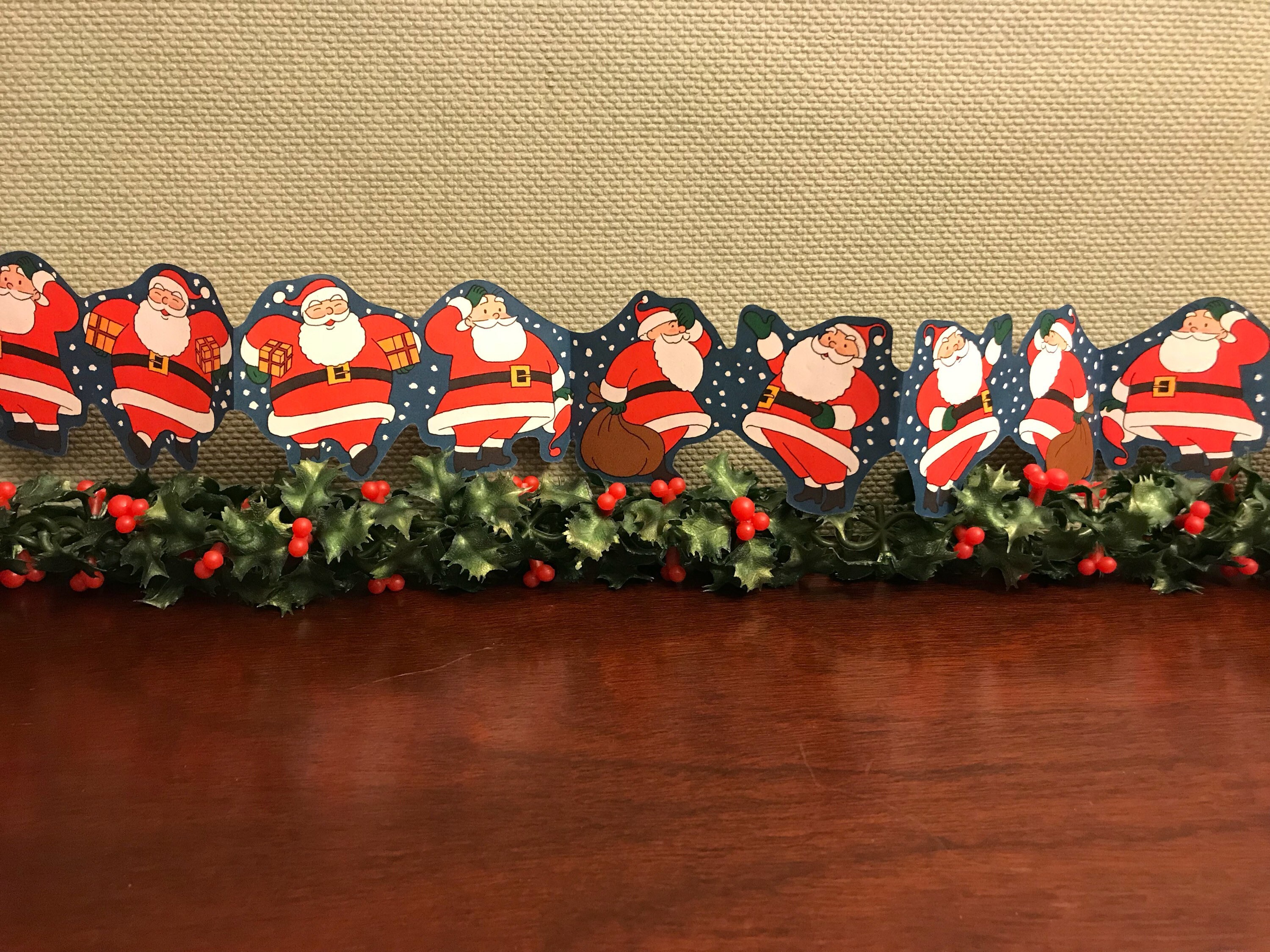 Vintage Christmas Garland, Santa Claus Christmas Paper Garland, Party