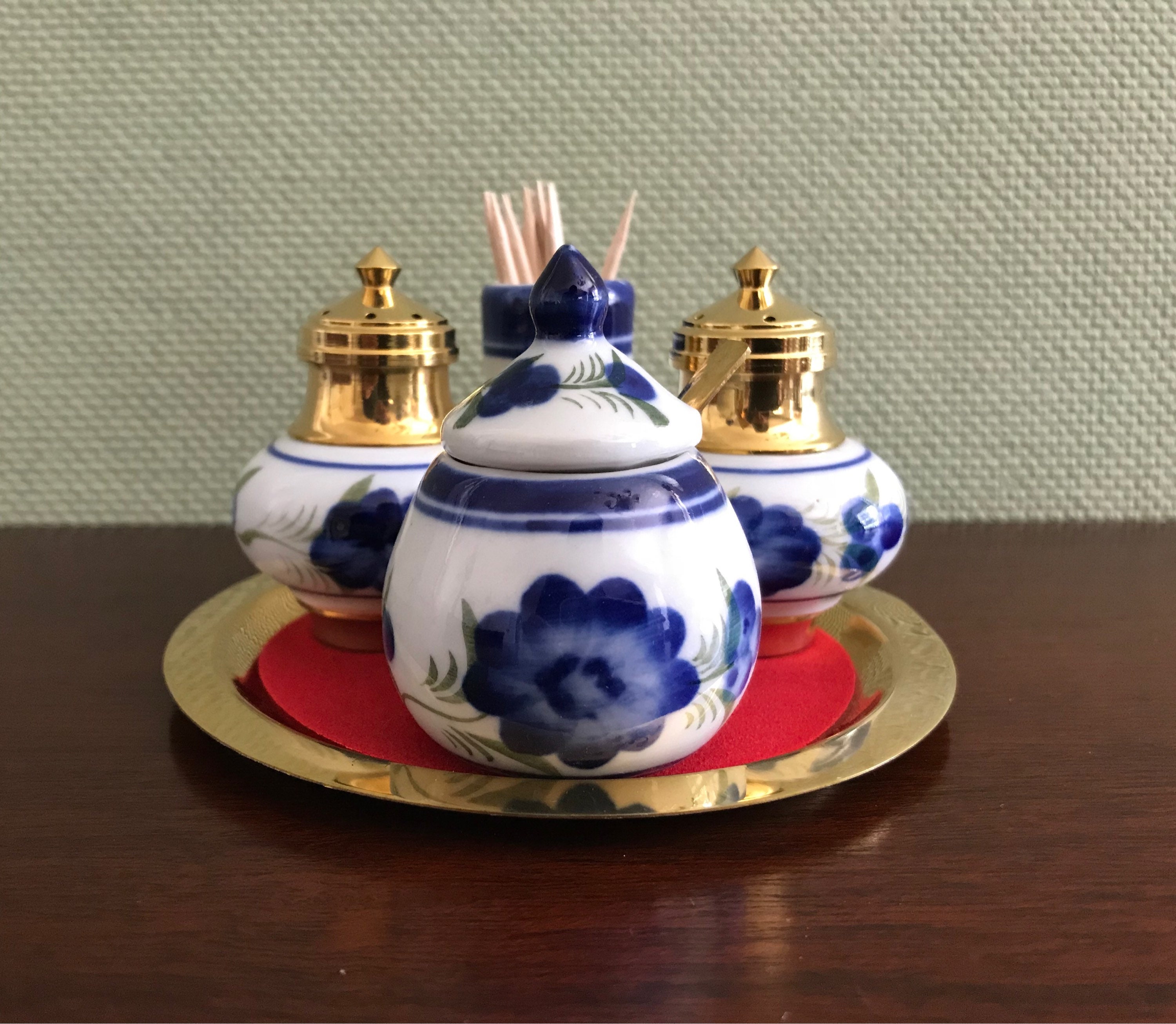 condiment set