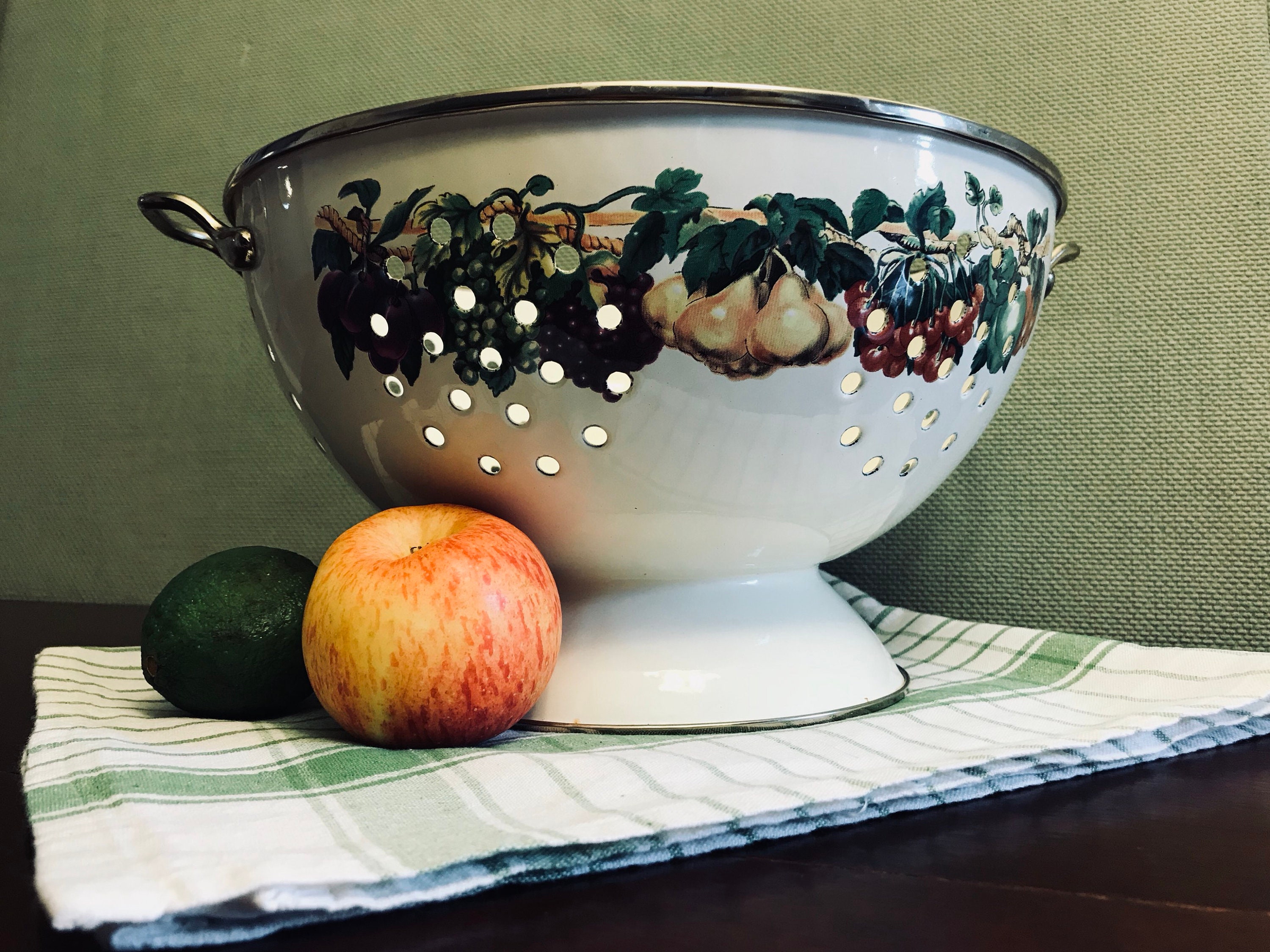 Large enamel colander deals