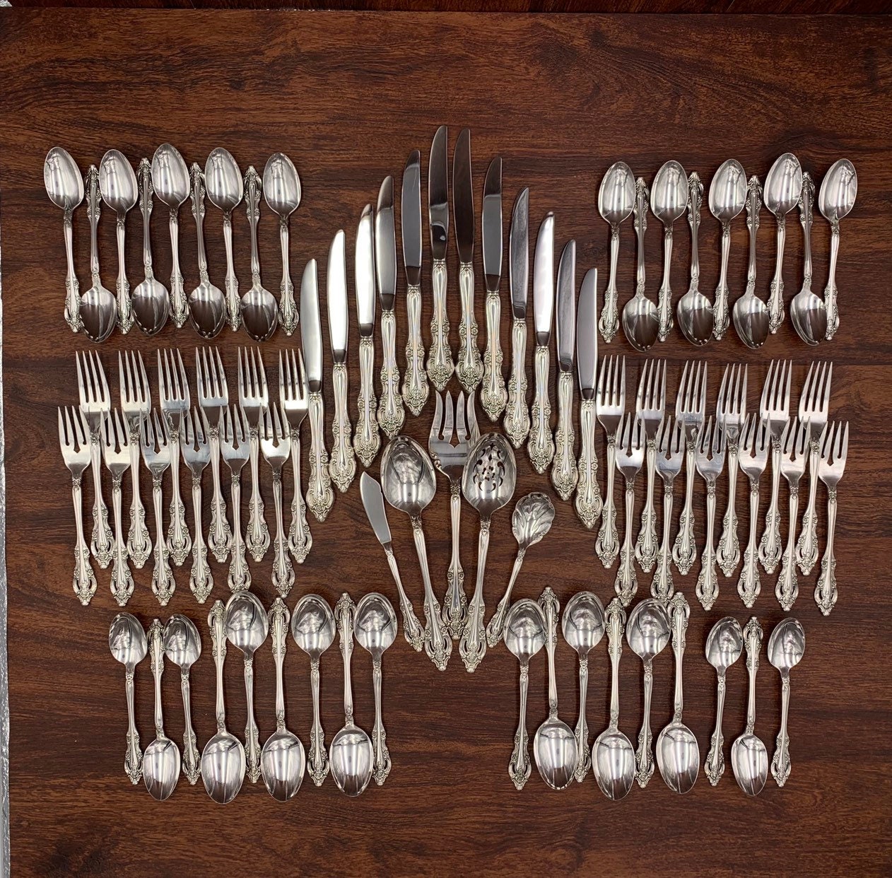 Oneida Community Silver Artistry Flatware set with silverware chest, service for 12 with serving