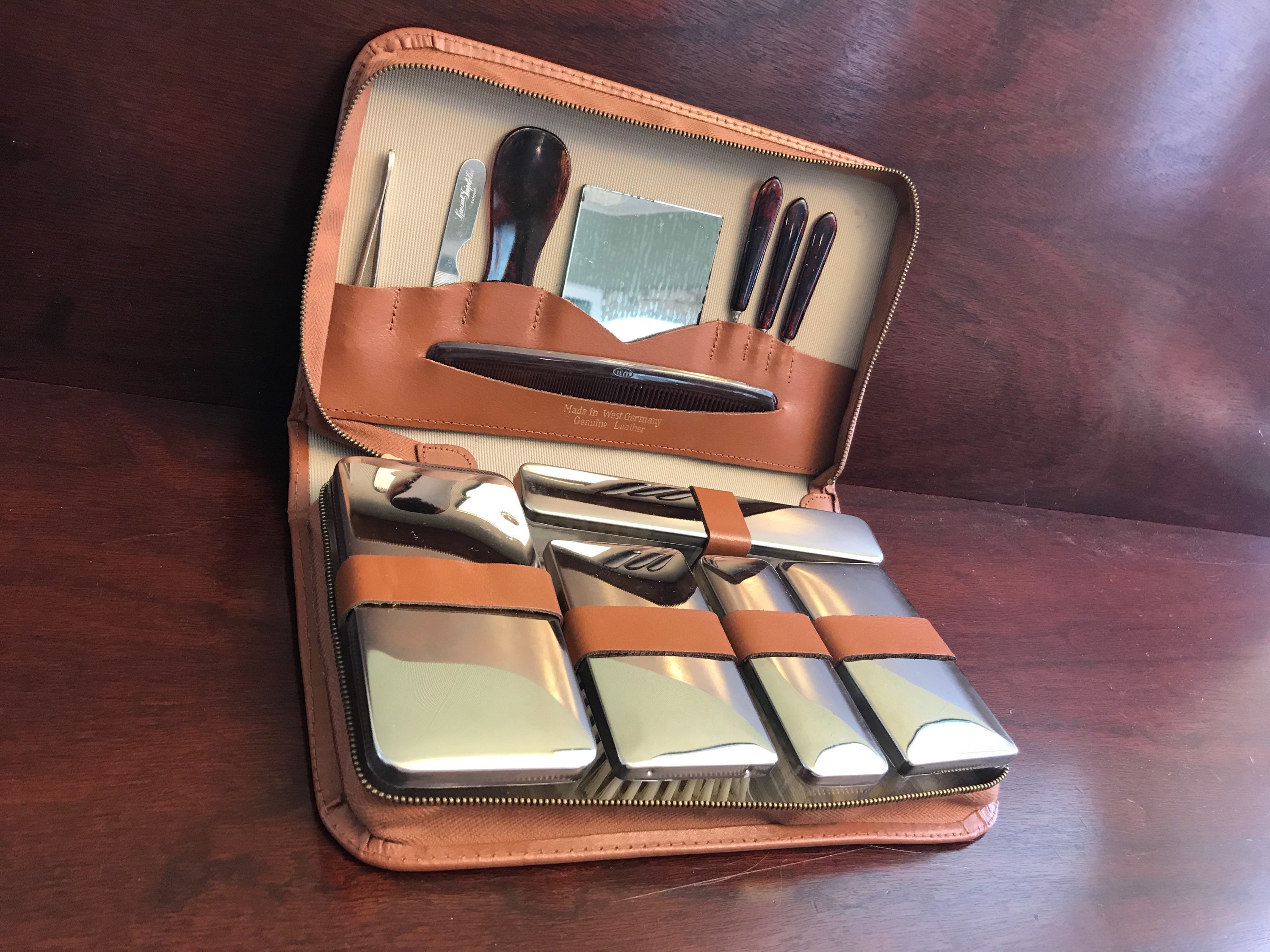 Vintage Mens shaving kit, travel shaving grooming kit, vintage leather