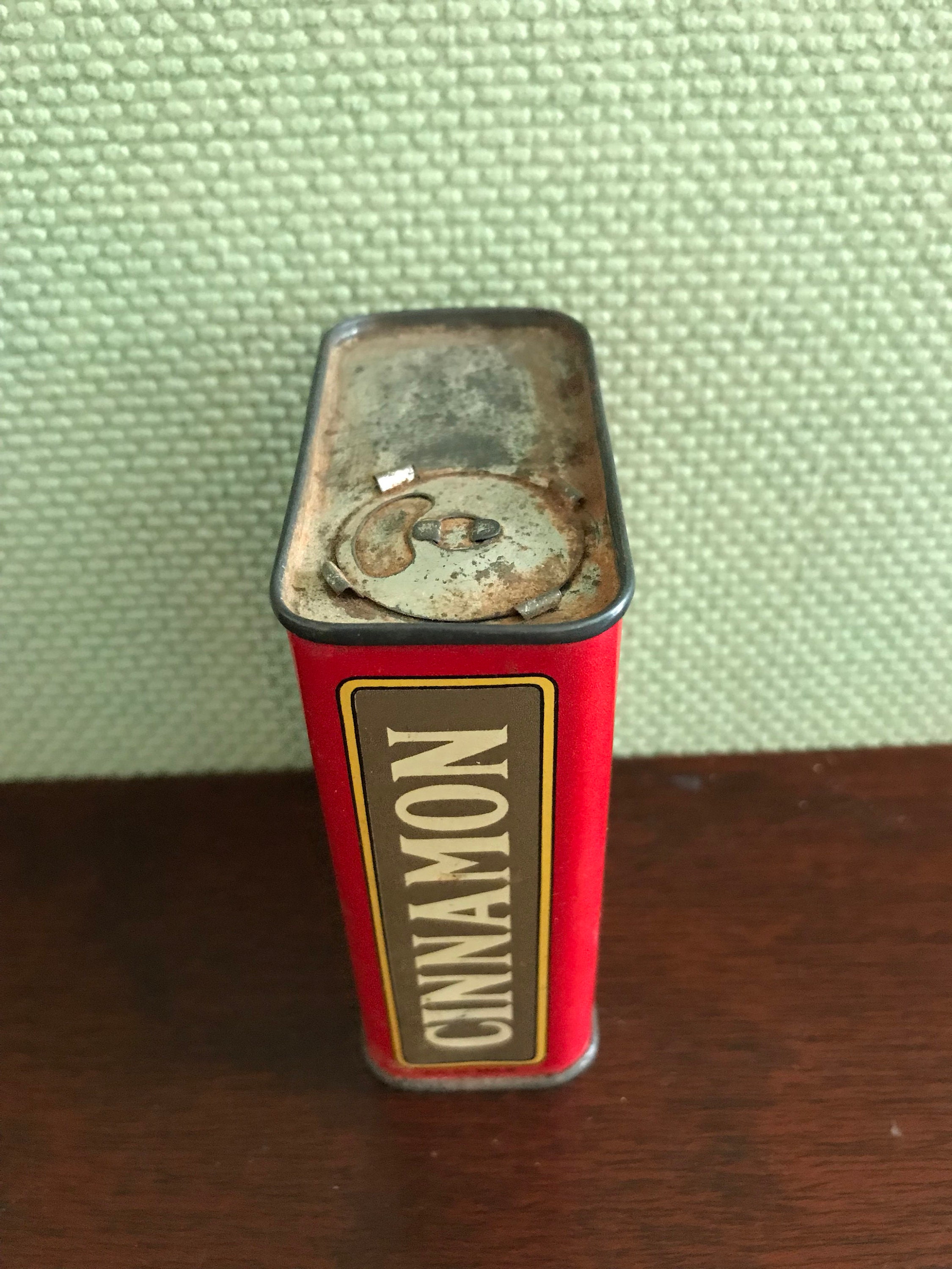 Vintage Tylers Spice Tin, Cinnamom Tin, Collectible Spice tin, Metal