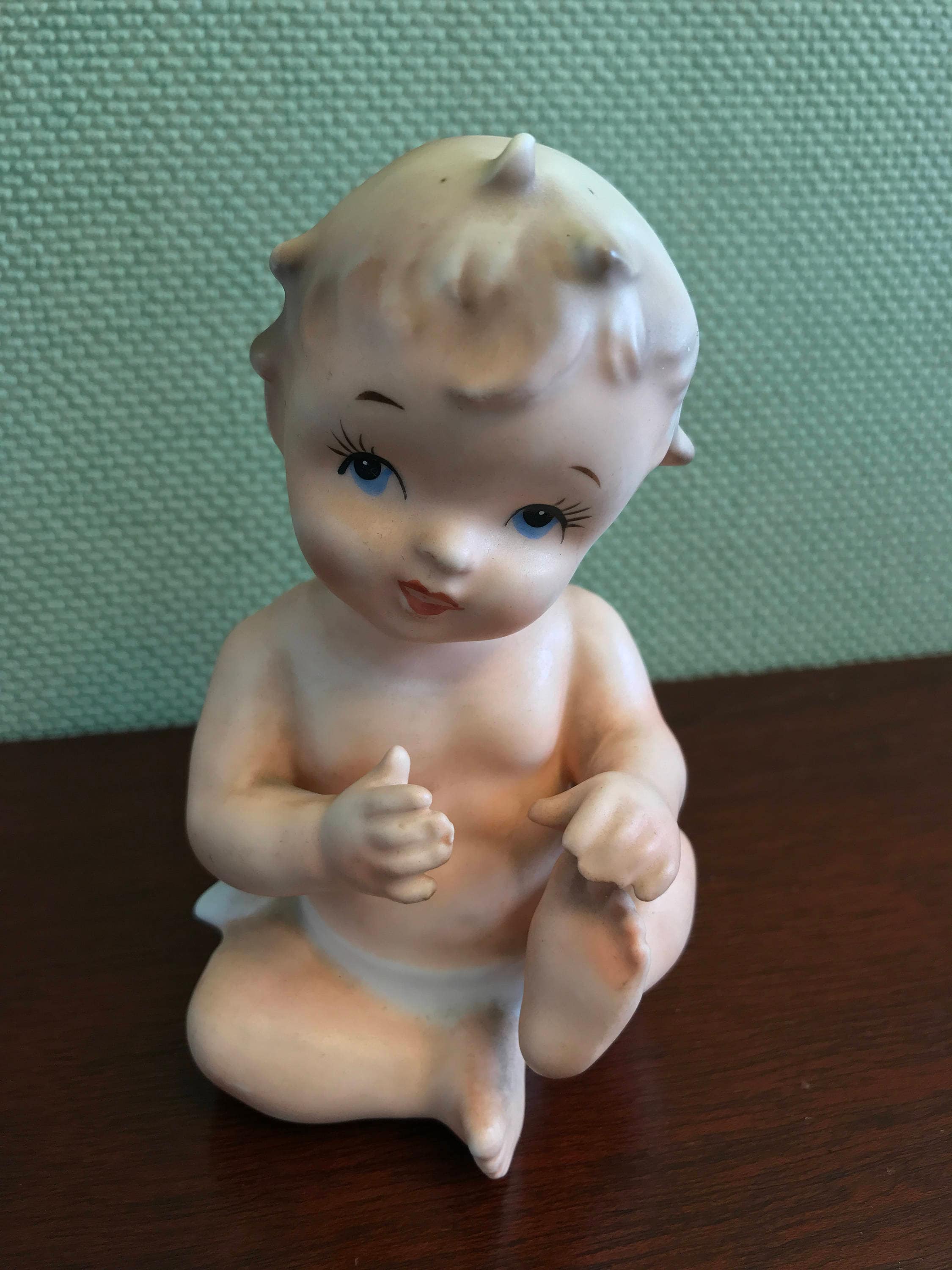 Vintage Baby Figurine, Napco Bisque Figurine, Piano Baby C 4909, Baby