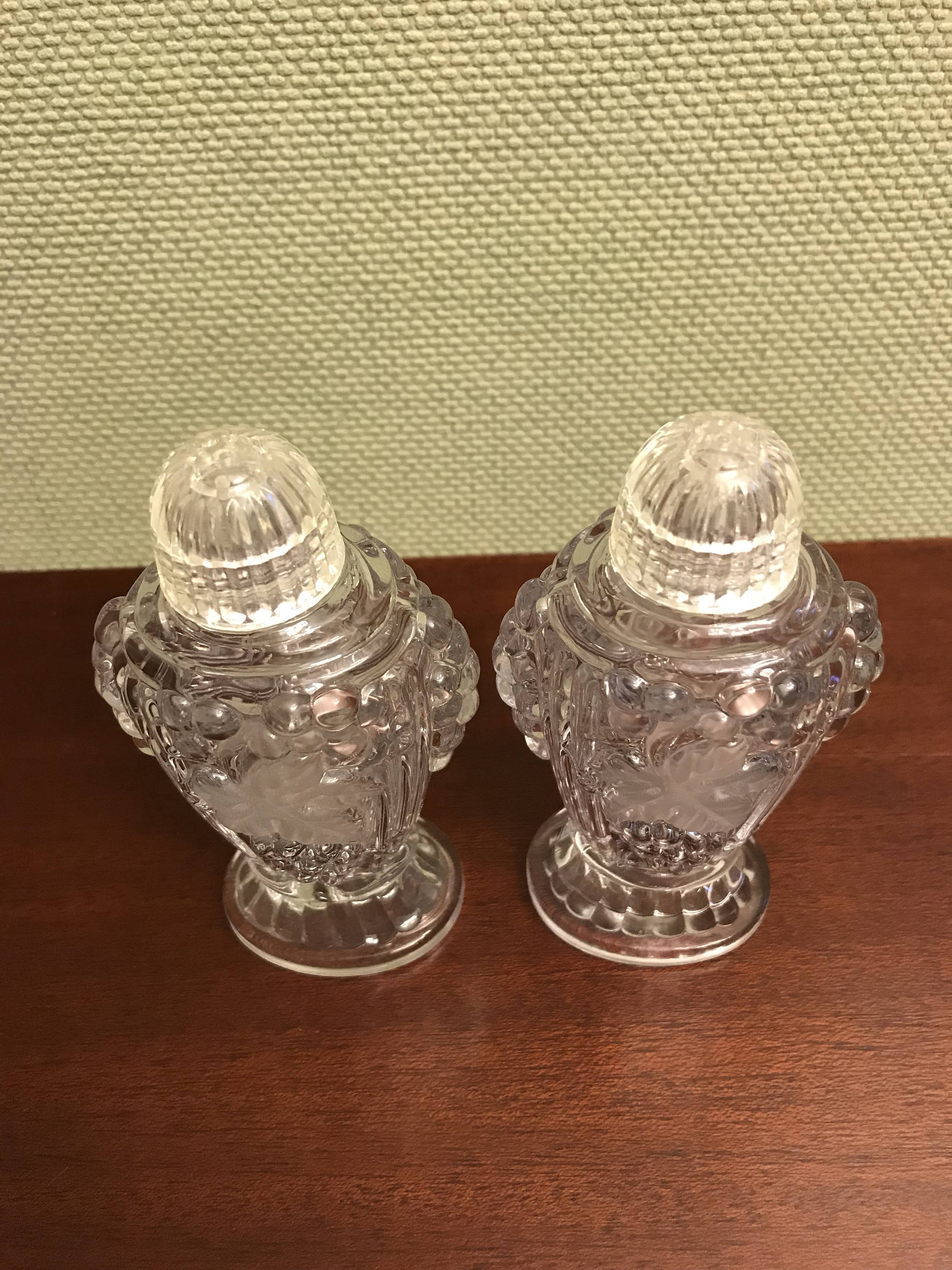 Vintage pressed Glass Salt and Pepper Shakers, frosted grape leaf