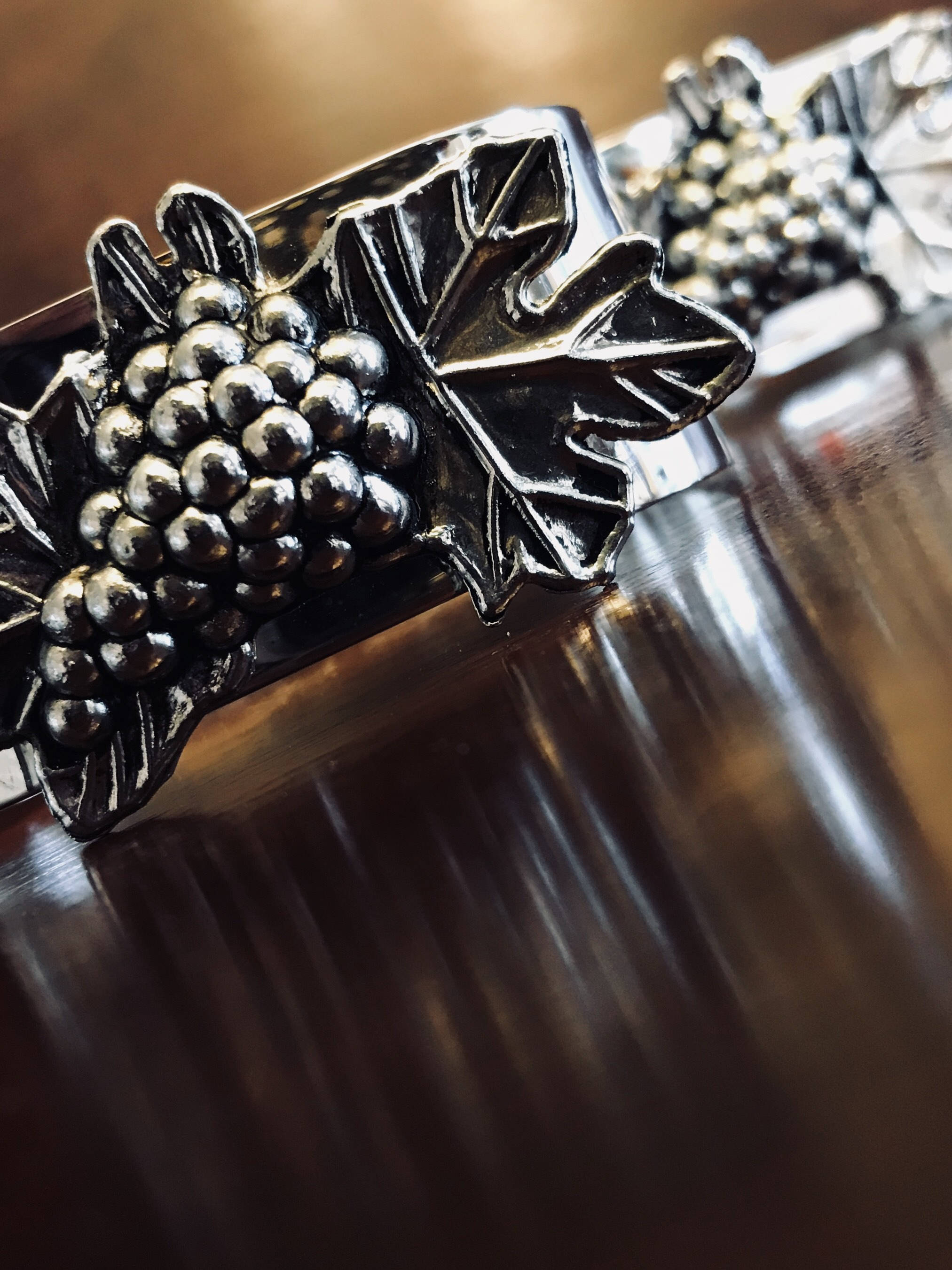 Vintage Grape Napkin Rings, Silver Plated Figural Grape Cluster napkin rings, 4 piece Napkin