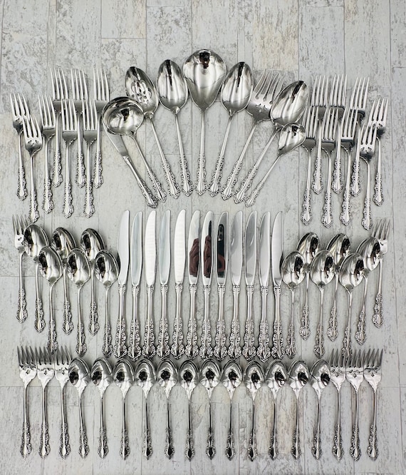Vintage Oneida Heirloom Cube Stainless flatware, Shelley, service for 12, Silverware Chest, gift for her