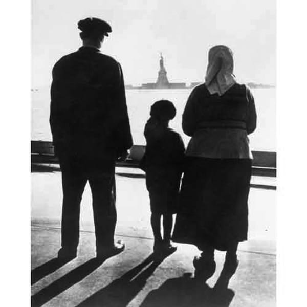 Immigrants Arrive at Ellis Island - Quality Reprint of a Vintage Photo