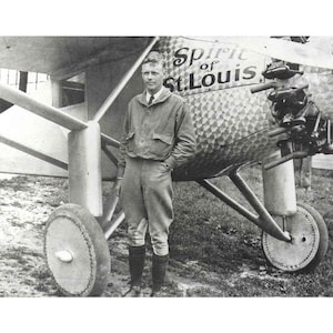 Charles Lindburgh and the Spirit of St. Louis - Quality Reprint of a Vintage Photo