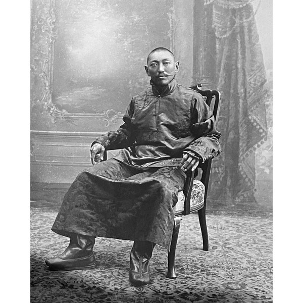 H.H. The 13th Dalai Lama seated, 1910 - Quality Reprint of a Vintage Photo