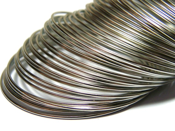 50 Circles. Wire: 0.6mm Steel Bracelet Memory Wire 5.5cm Nickel Color