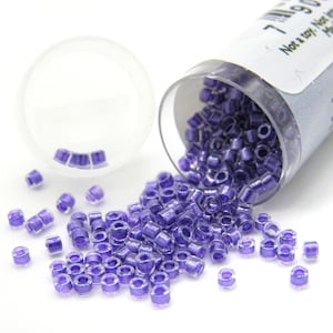 Miyuki Delica Perlen, zylindrische Rocailles - 2,0 mm (11/0) - BD Sparkling Purple Lined - DB906 - 7,2 g Röhrchen mit ca. ca. 1440 Perlen