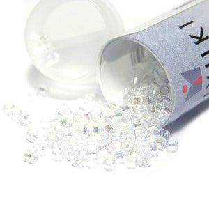 7,2 g Röhrchen Runde Miyuki Delica Perlen 11/0 (1,6x1,3mm) - Crystal AB - DB 051