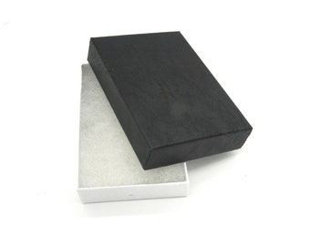 Kleine rechteckige Geschenkbox aus Karton, Schmuckschachtel - 80 x 55 x 20 mm - Schwarz