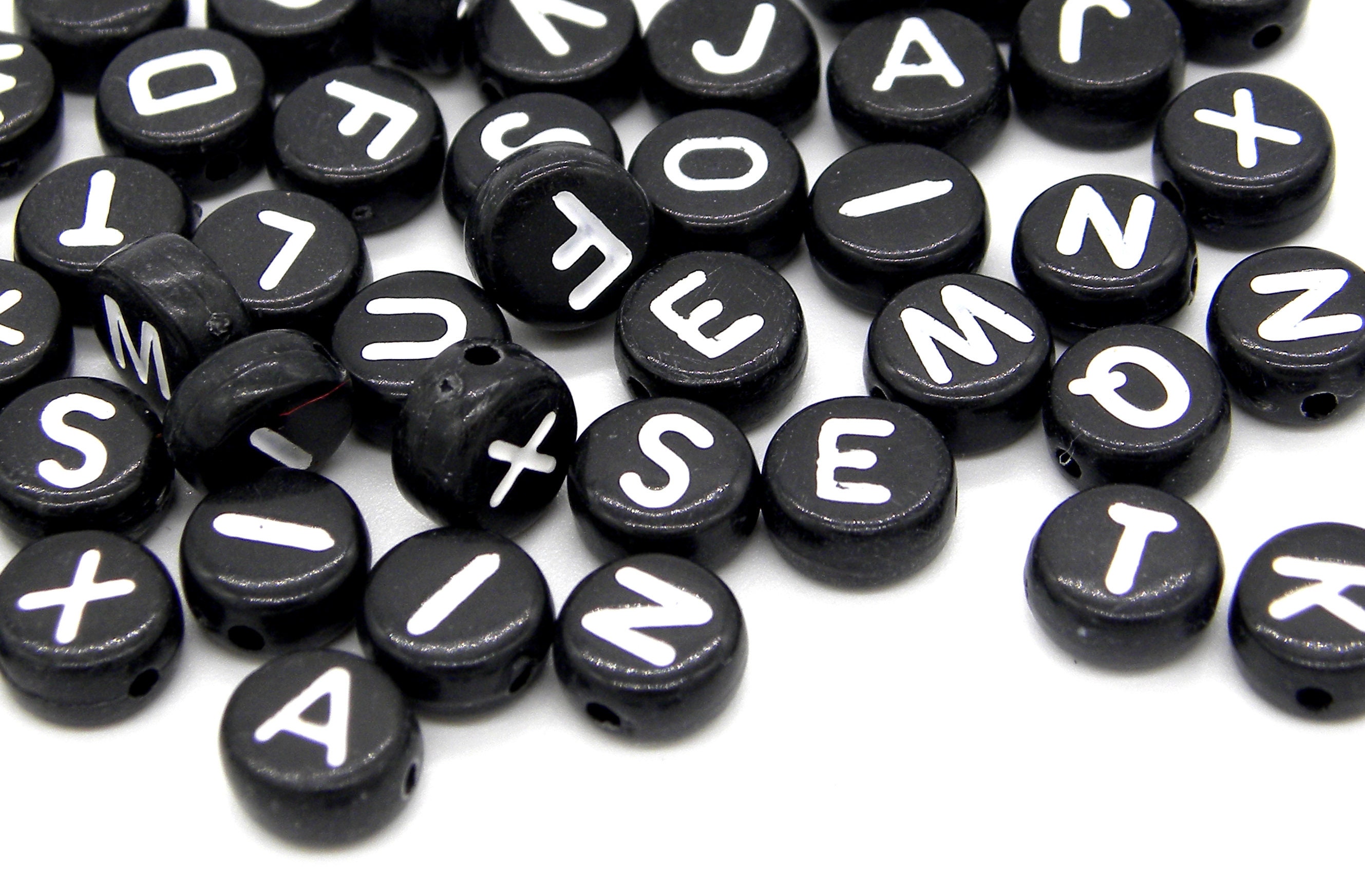 The Beadery - Black Alphabet Beads with White Letters - 360 Pieces, Unisex