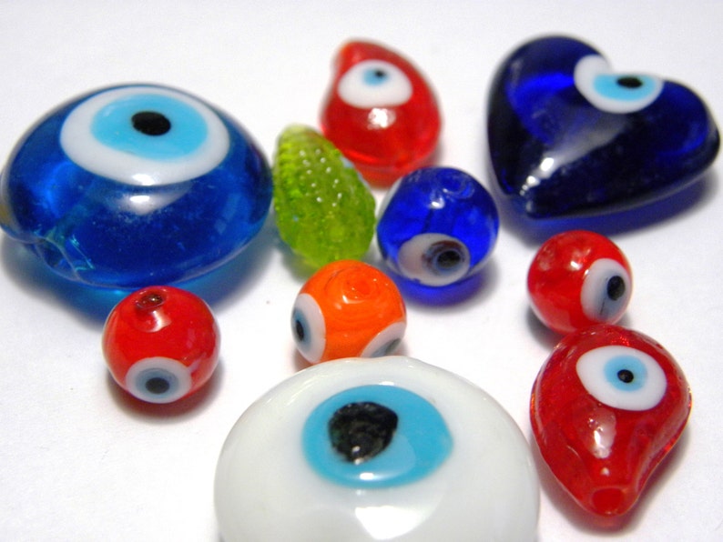 15-20 beads Lampwork Good-luck Glass Beads Turkish Eye Beads mixed Colours /& Shapes 1.6 oz 45 g