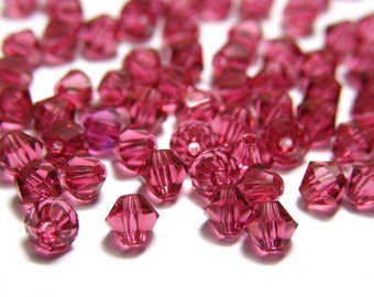 Perles bicônes à facettes MC de cristaux supérieurs tchèques de 4 mm - Rose vif (24 perles)