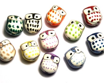 Perline gufo grandi in ceramica dipinte a mano da 17 mm - Colori misti o coppie di colori