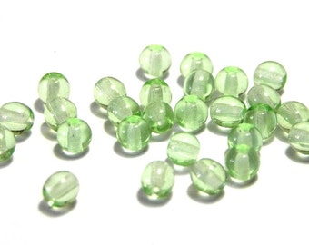 Perles rondes en verre tchèques de 4 mm, perles rondes des Bphémies pressées - Chrysolite