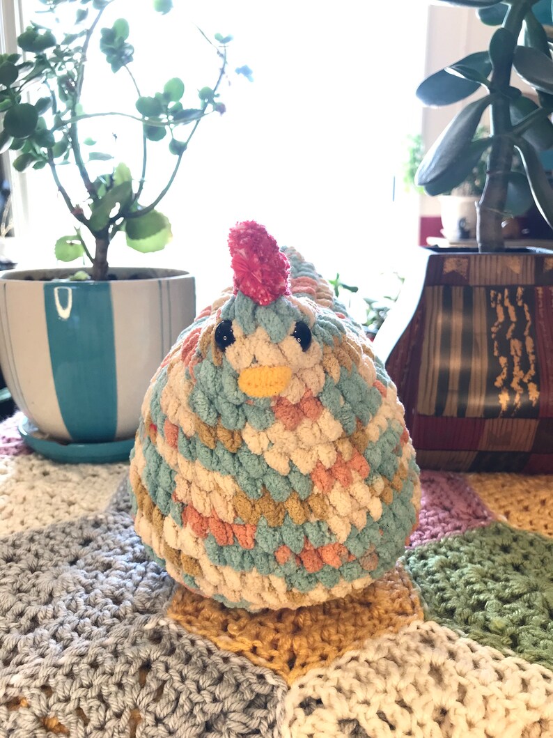 Retro Crochet Chicken image 7