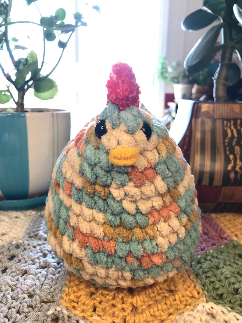 Retro Crochet Chicken image 10