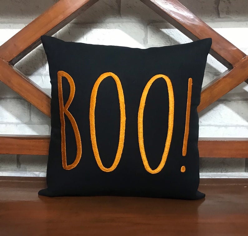 50% de Réduction Boo Pillow, | Prêt à Expédier Décorations d'halloween, Décor d'automne, Oreiller Fe