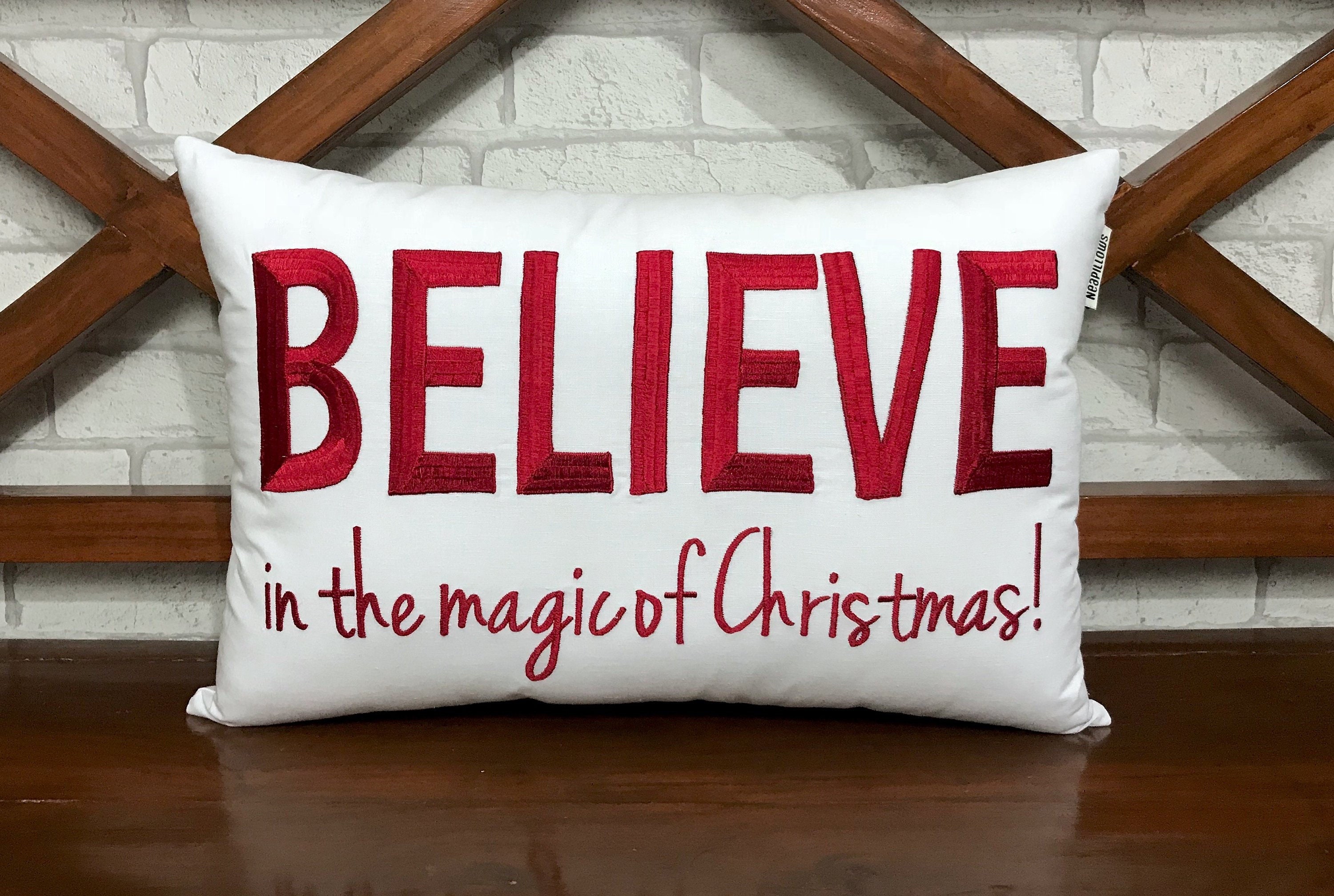 30% de Réduction Croyez en La Magie L'oreiller Noël, Décor Décorations Cadeaux Décoration d'automne