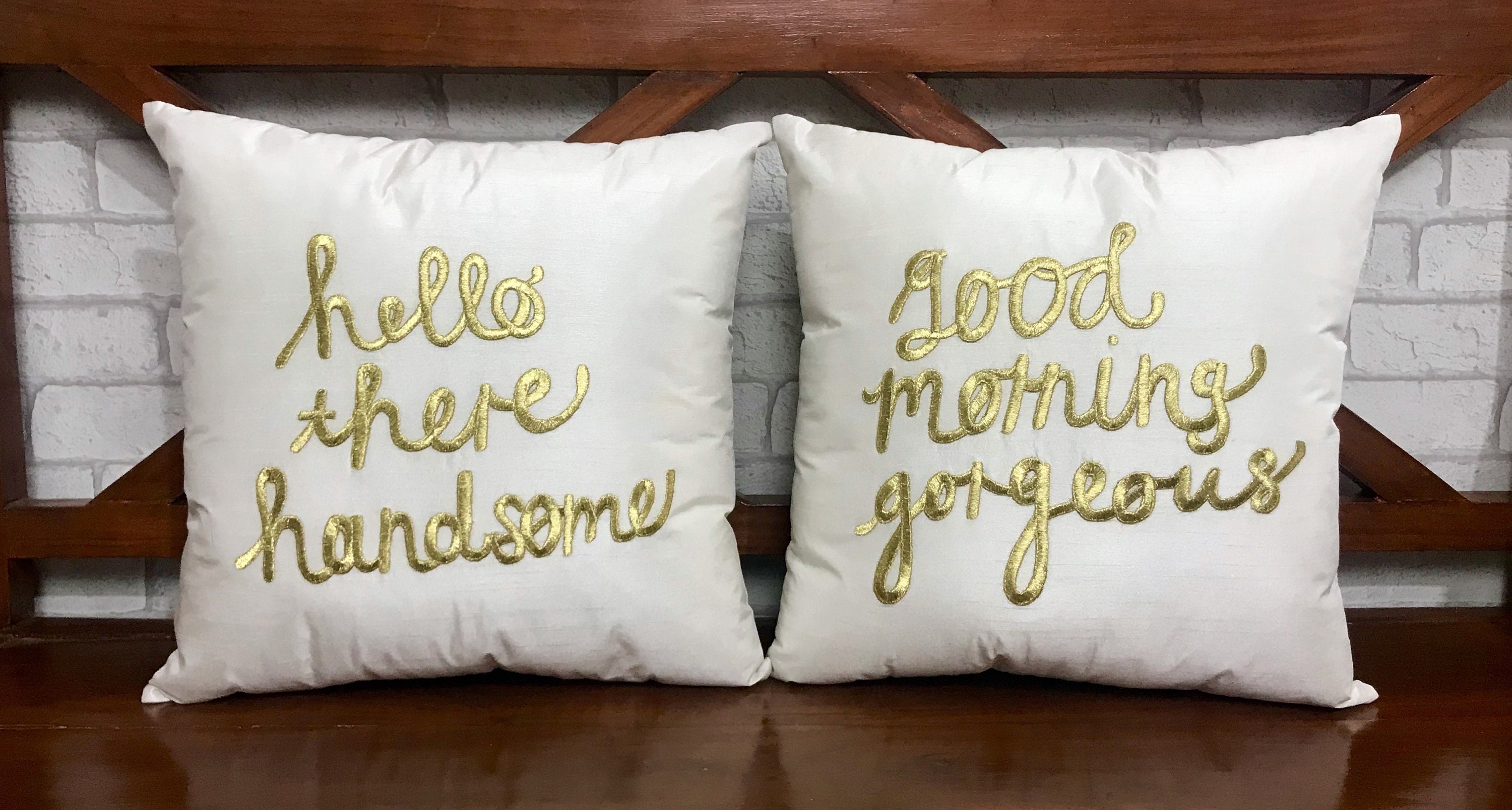 50% de Réduction sur La Vente M. et mme, Son Oreiller Ensemble d'oreillers Bonjour Beau Magnifique S