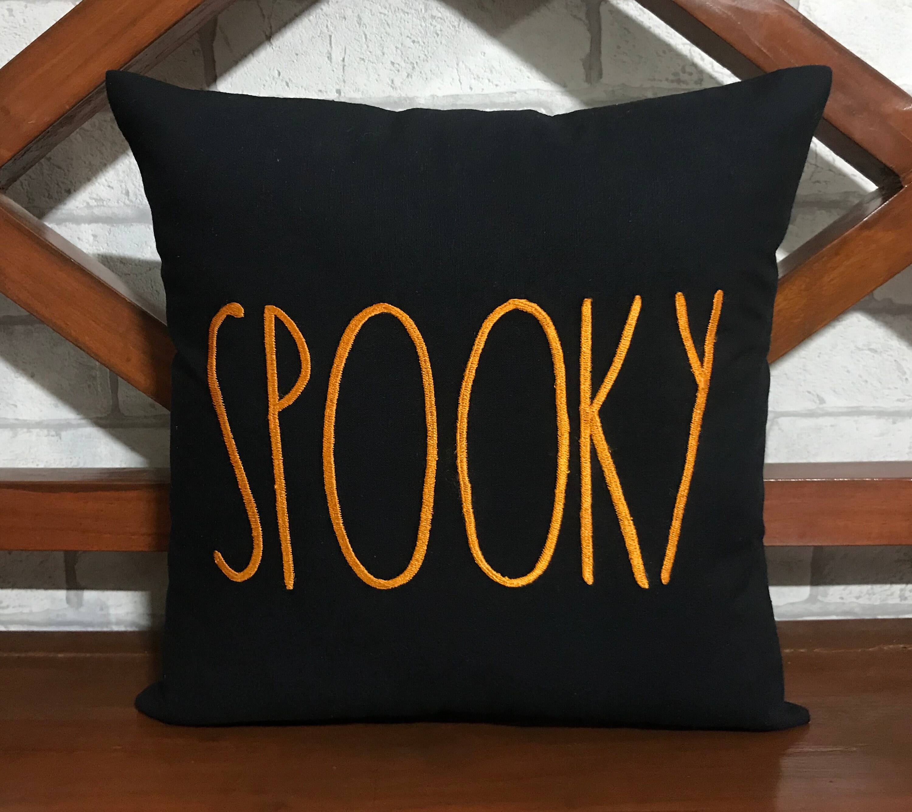 30% de Réduction sur L'oreiller Effrayant, d'halloween, Le Décor d'automne, Ferme, Chalet, Les Décor