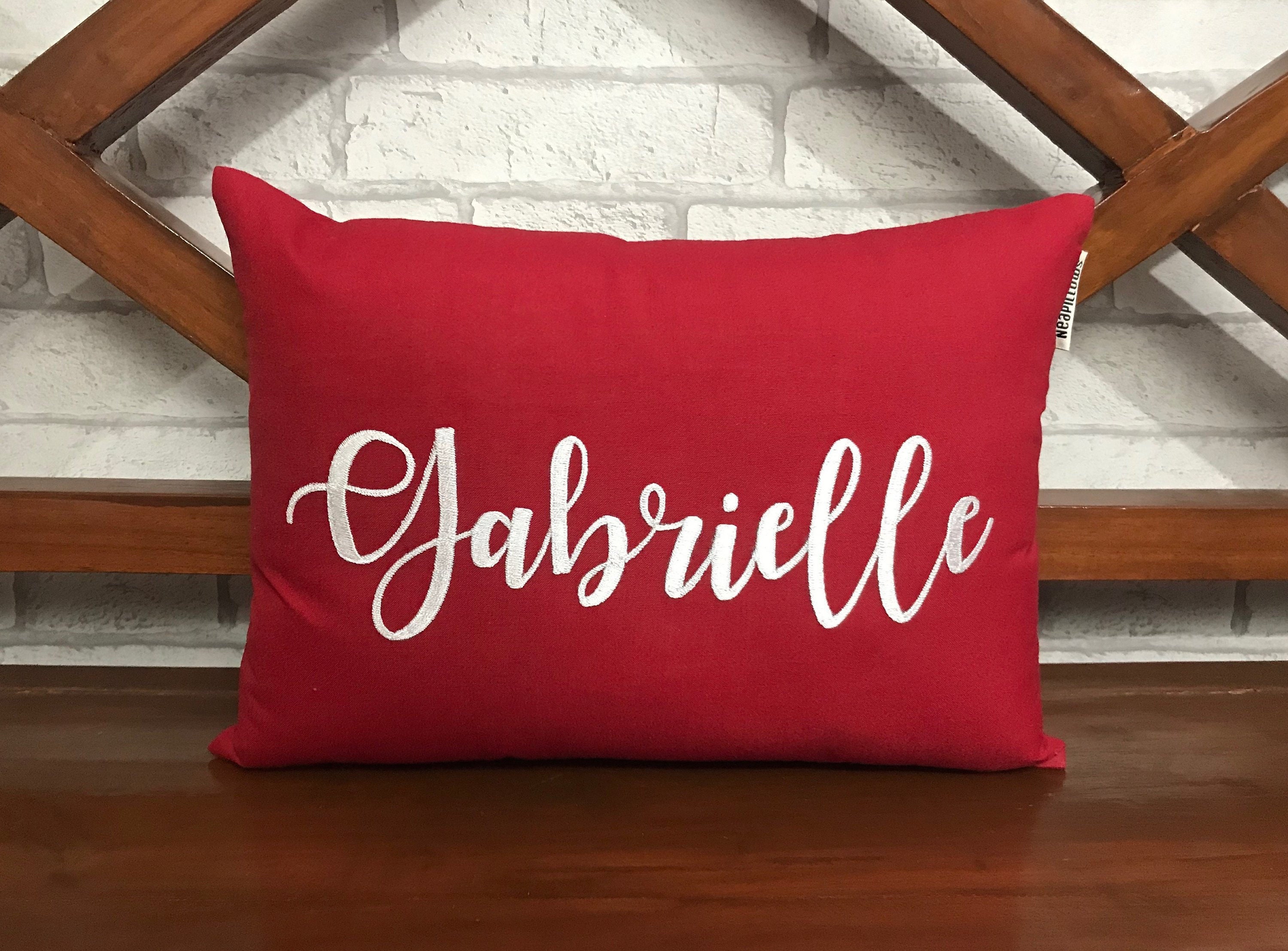 30% Off Nom Broderie Oreiller, Enfants Personnalisés ou Dernier Cadeau de Mariage en Couple, d'anniv