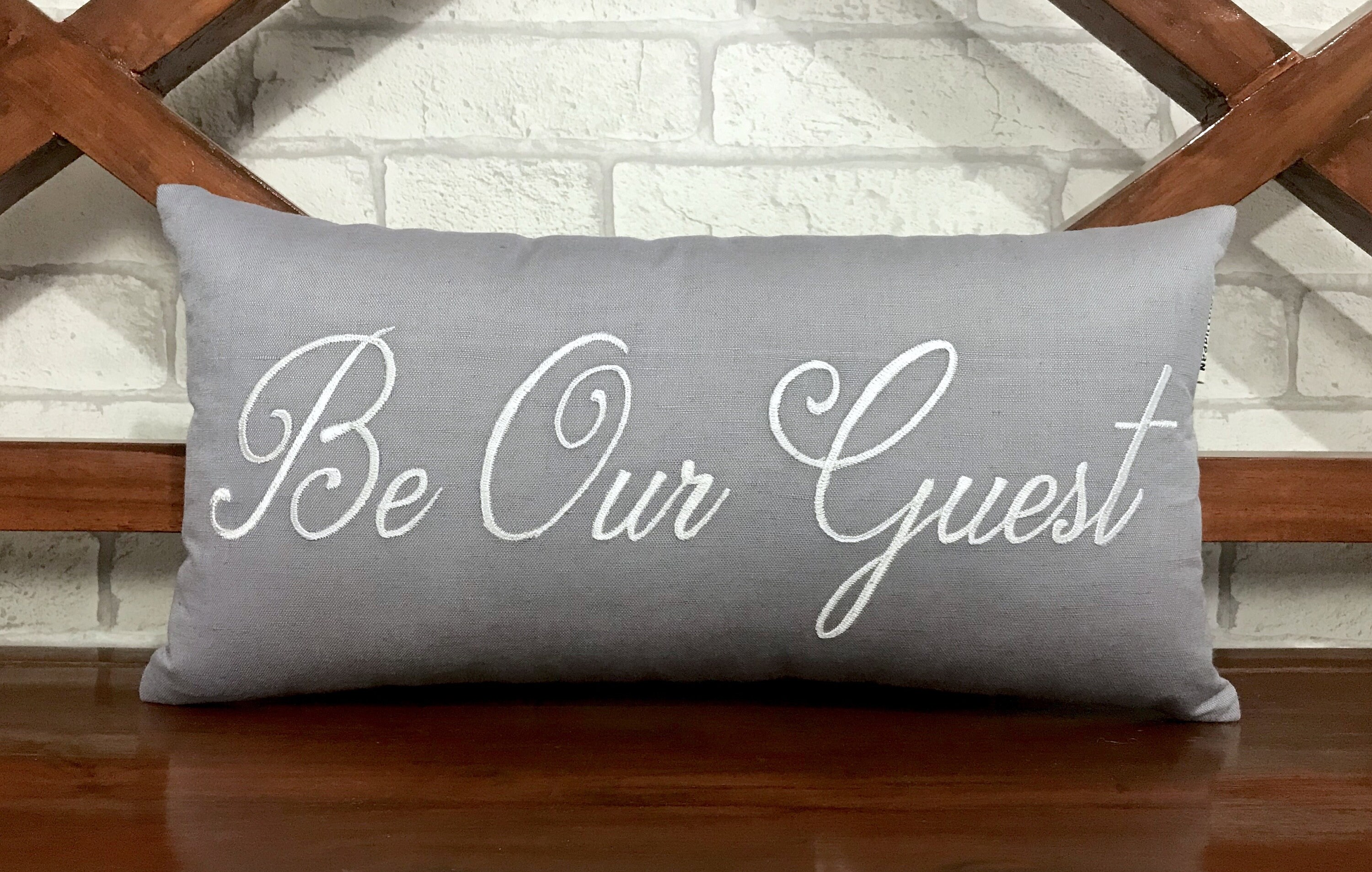 30% Off Soyez Notre Oreiller d'invité, Décor Brodé de Chambre d'hôtes, Maison Bienvenue, Vacances, C