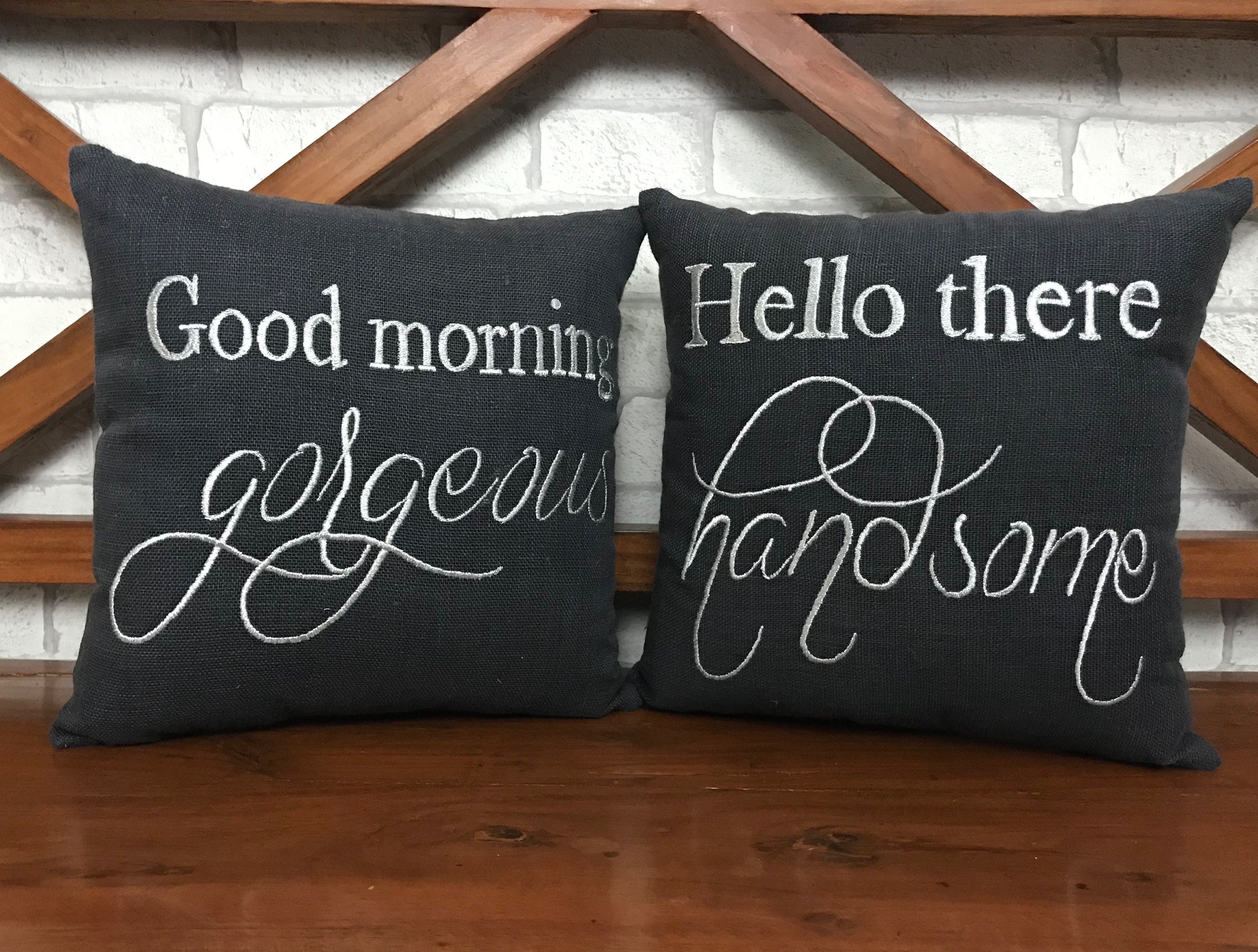 50% de Réduction sur Son Ensemble d'oreillers Bonjour Là Beau, Magnifiques Coussins, Prêt à Expédier