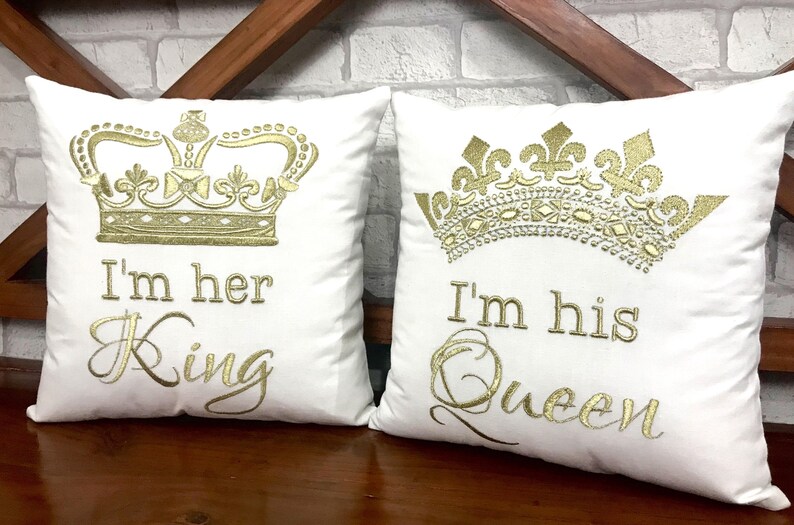 30/% OFF Mr and Mrs Pillow Set King and Queen Crown Couple Gift,Wedding Gift,Anniversary Gift,Gift for Bride,Newlywed,Engagement,Gift for Her