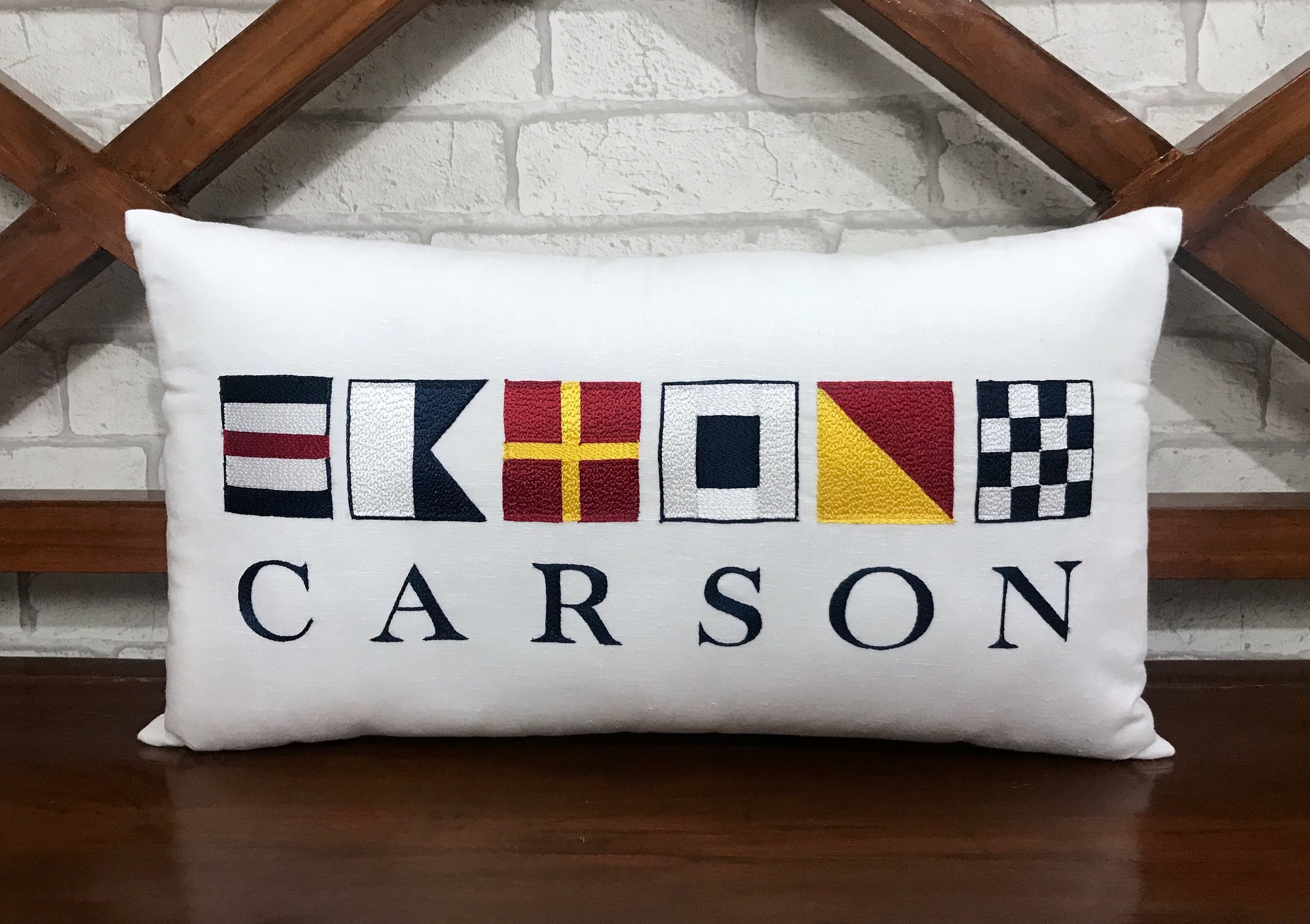 30% de Réduction sur L'oreiller Personnalisé Du Nom L'alphabet Drapeau Nautique, Décor Chambre d'enf