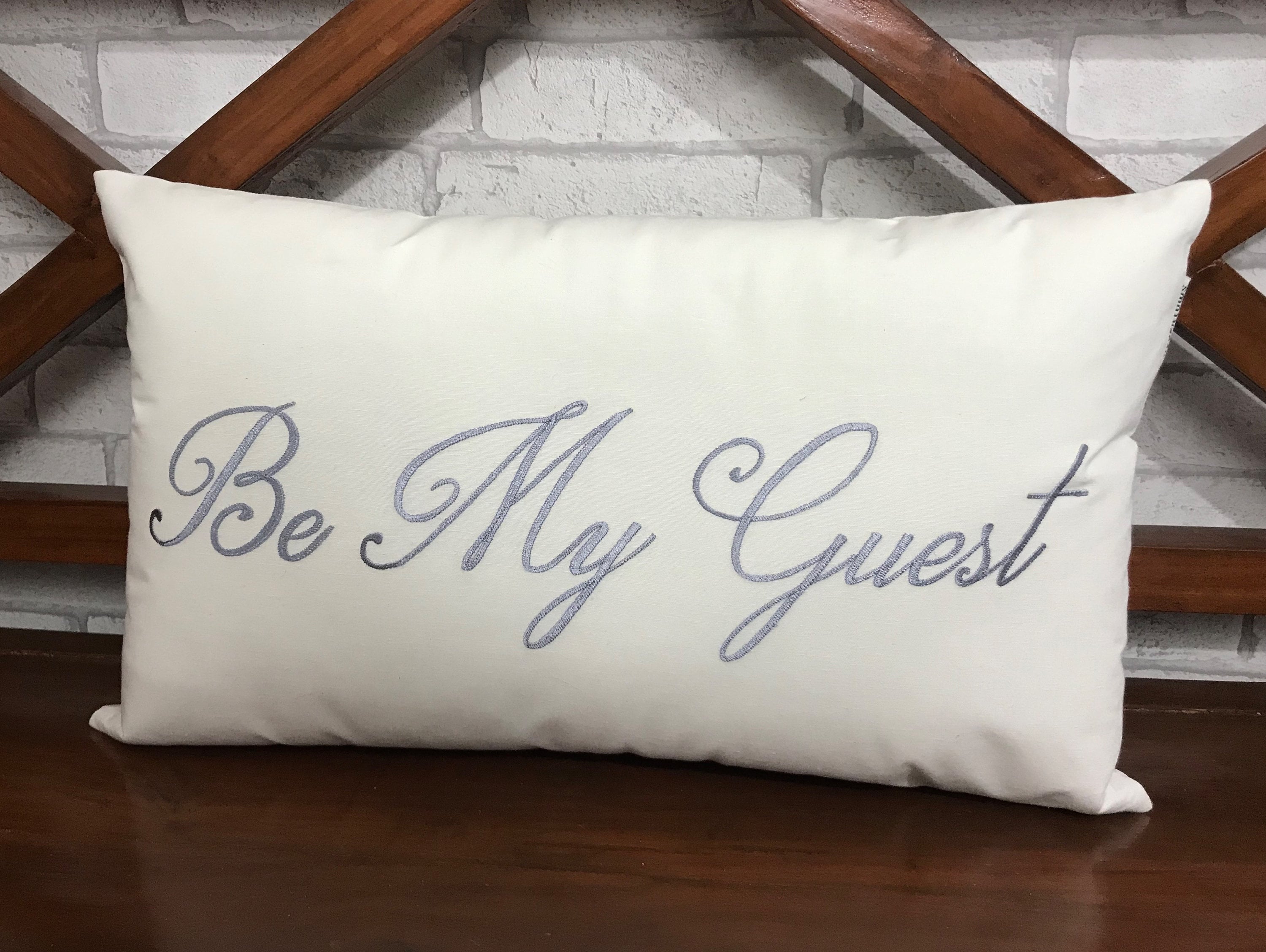 30% Off Be Our Guest Pillow Embroidered Room Welcome Gift Wedding Occasion Décor, Décor de Vacances,