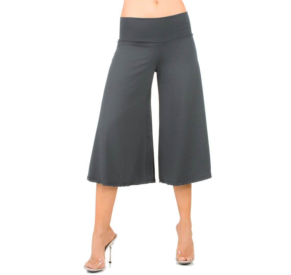 Flowy and Comfy Women's Capri Gaucho Pants. 25 Colors - Etsy