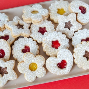 Linzer Sandwich Cookies Cutter Set + COOKIE RECIPE | Valentine's Day Gift | Easter Gift | Christmas Gift | Holiday Baking | Bakers Gift