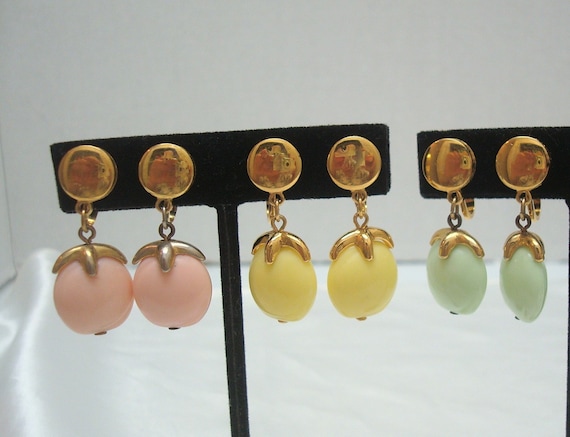 Vintage Pearls - 2Beads Clip on Earrings Vintage Pearls - 2Beads Clip on Earrings