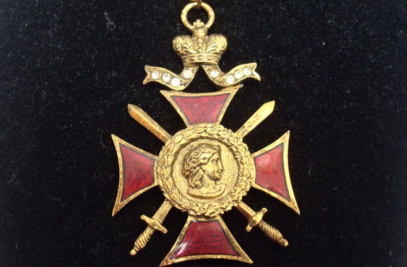 Sphinx Butler & Wilson Red Enamel Cross Brooch, F… - image 2